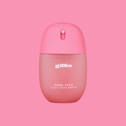 gillie Pink Fizz Hair & Body Spritz auf pinken Hintergrund mit der Duftkategorie Fruchtig.